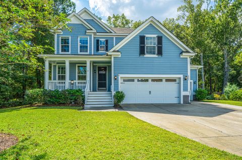 Photo of 2805 Wagner Way, Mount Pleasant, SC 29466 (MLS # 25026120)