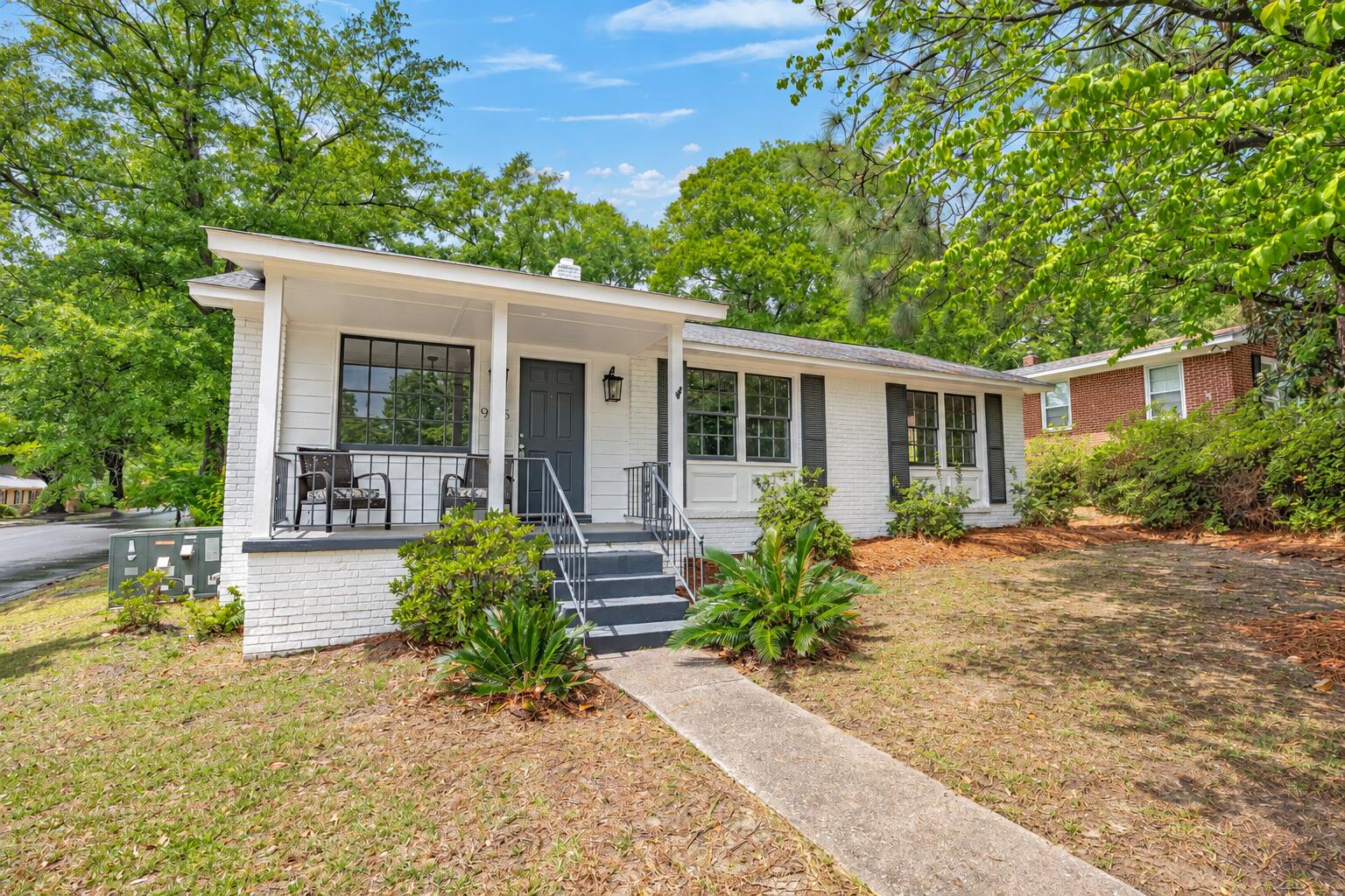 955 Laurie Lane