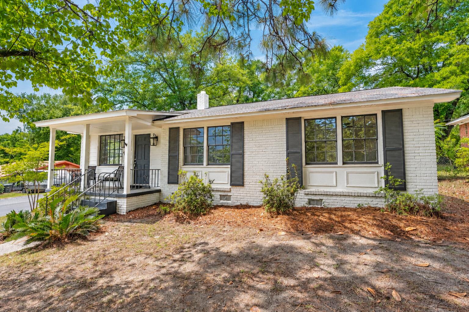 955 Laurie Lane