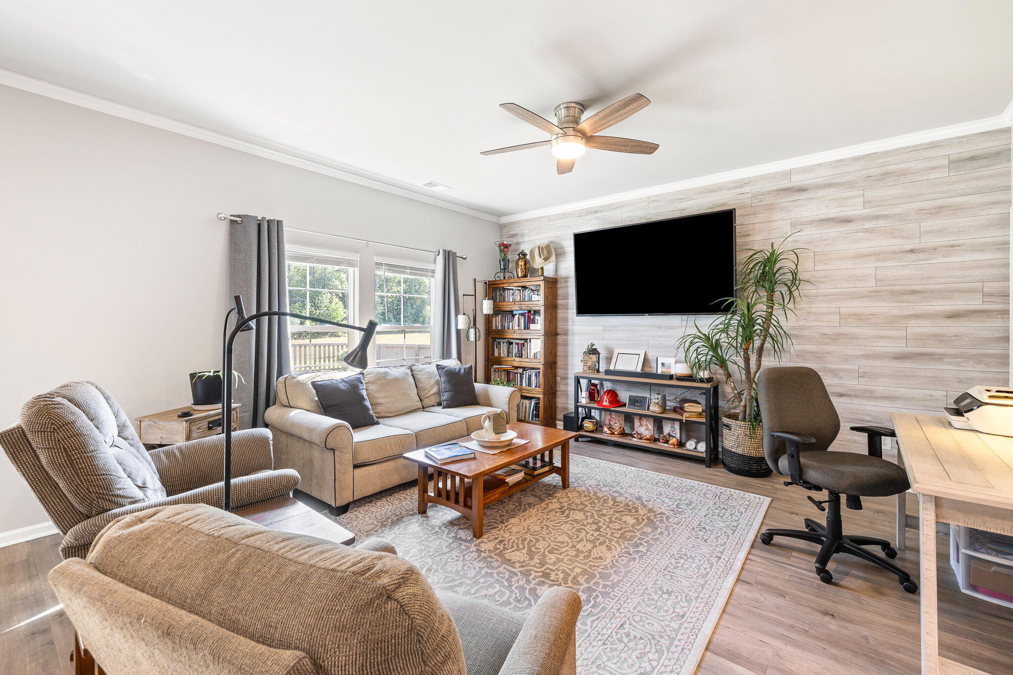 313 Squire Pope Road