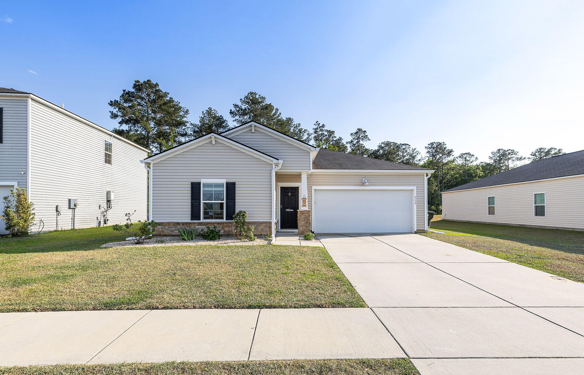 313 Squire Pope Road