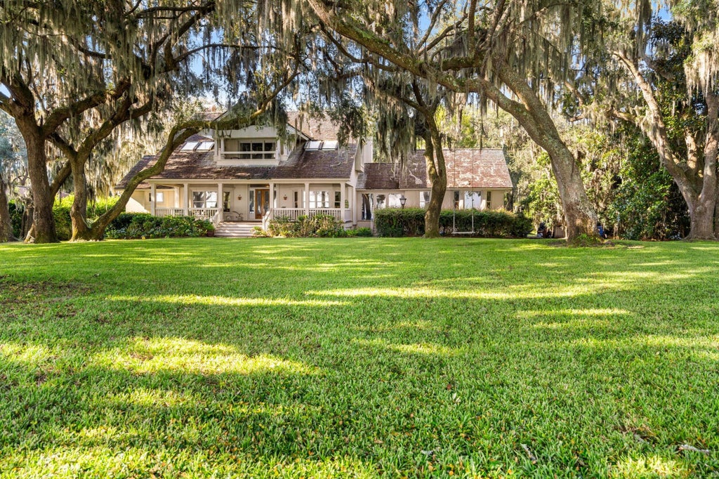 Photo of 122 Spanish Point Drive, Beaufort, SC 29902 (MLS # 26025791)