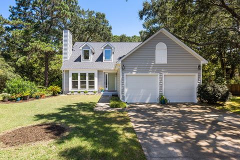 Photo of 1486 Diamond Boulevard, Mount Pleasant, SC 29466 (MLS # 25024118) Photo of 1486 Diamond Boulevard, Mount Pleasant, SC 29466 (MLS # 25024118)