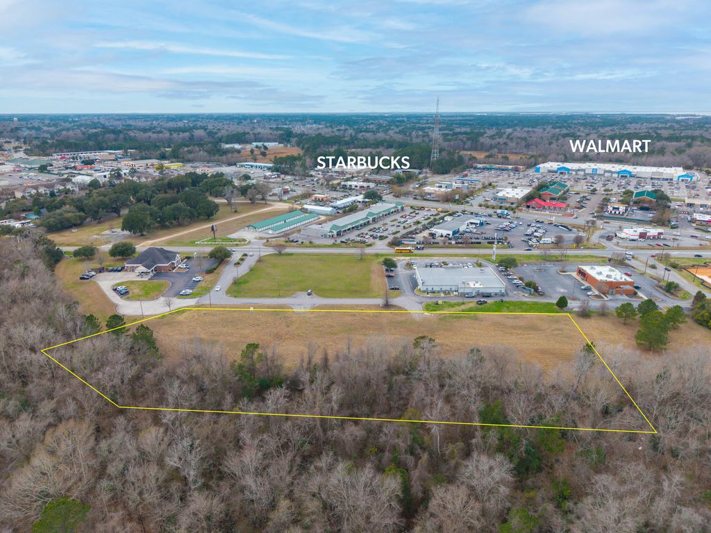 Photo of 00 Mccormick Circle, Moncks Corner, SC 29461 (MLS # 26014435)