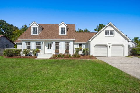 A home in North Charleston