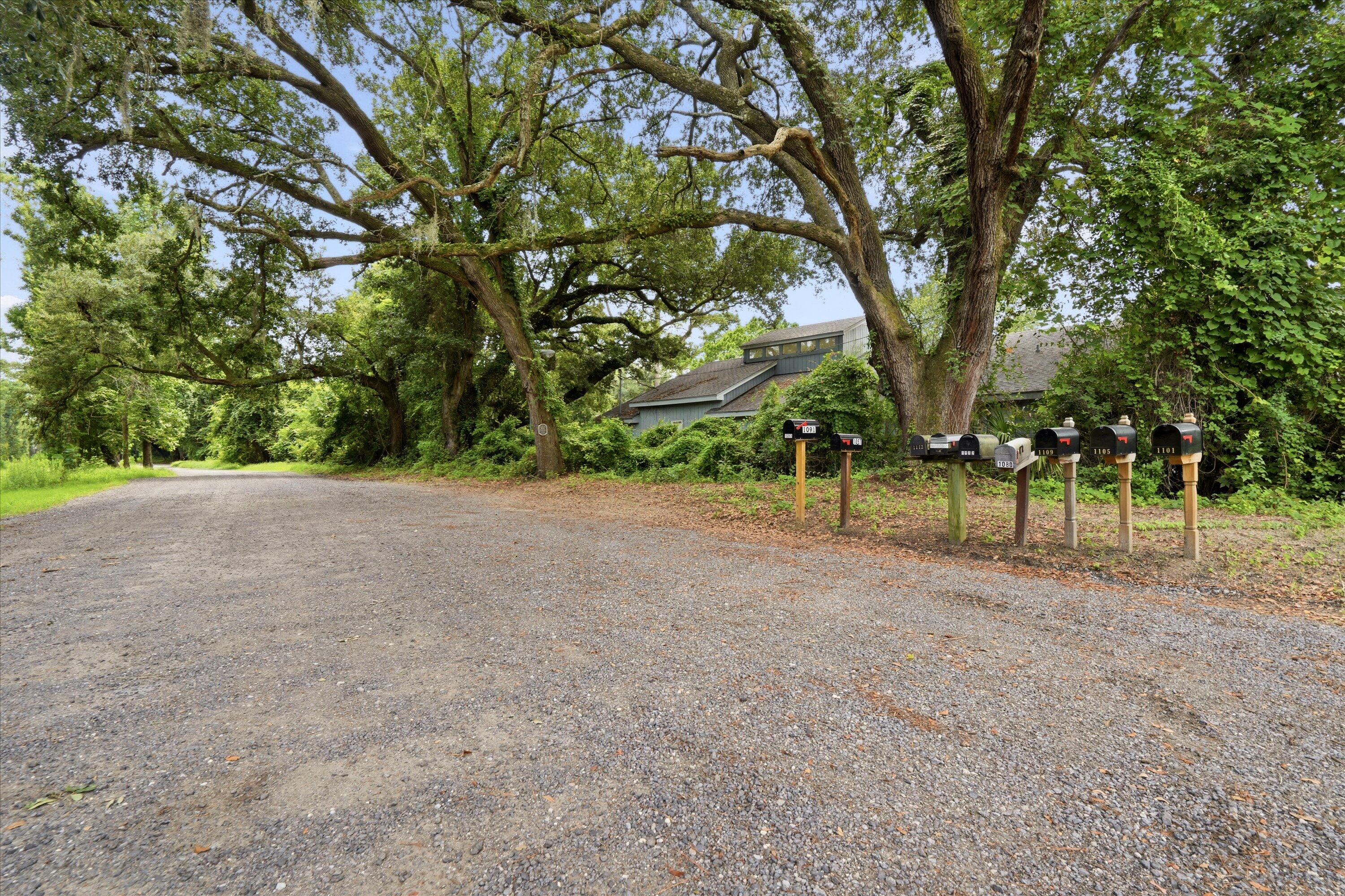 1105 Quiet Road