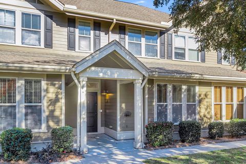 A home in North Charleston