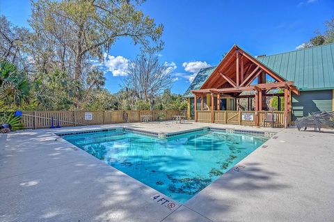 A home in North Charleston