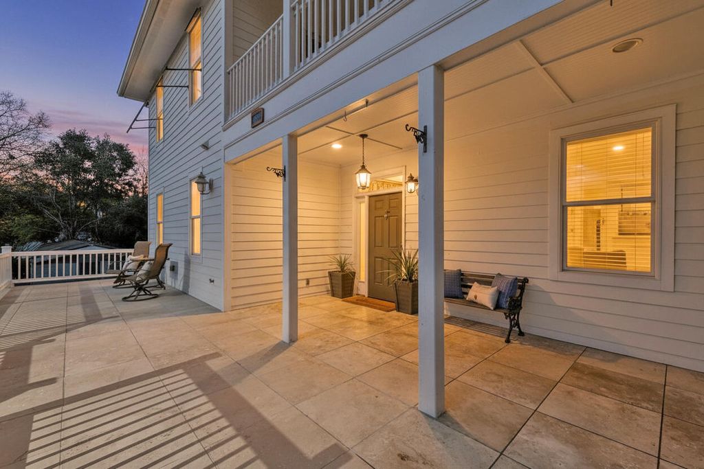 Photo of 1527 Macoma Drive, Mount Pleasant, SC 29466 (MLS # 26003533)