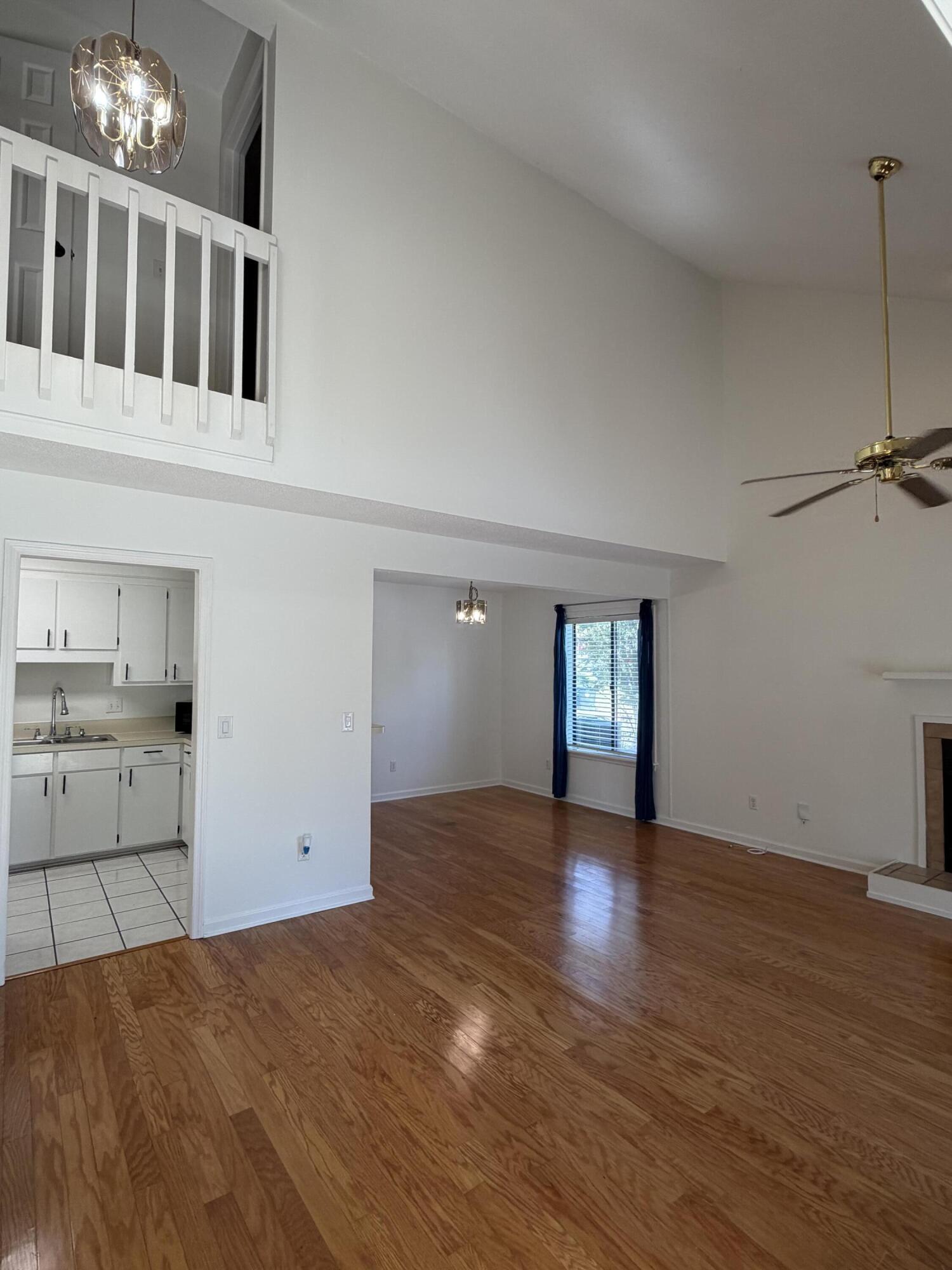 35 Maplecrest Drive