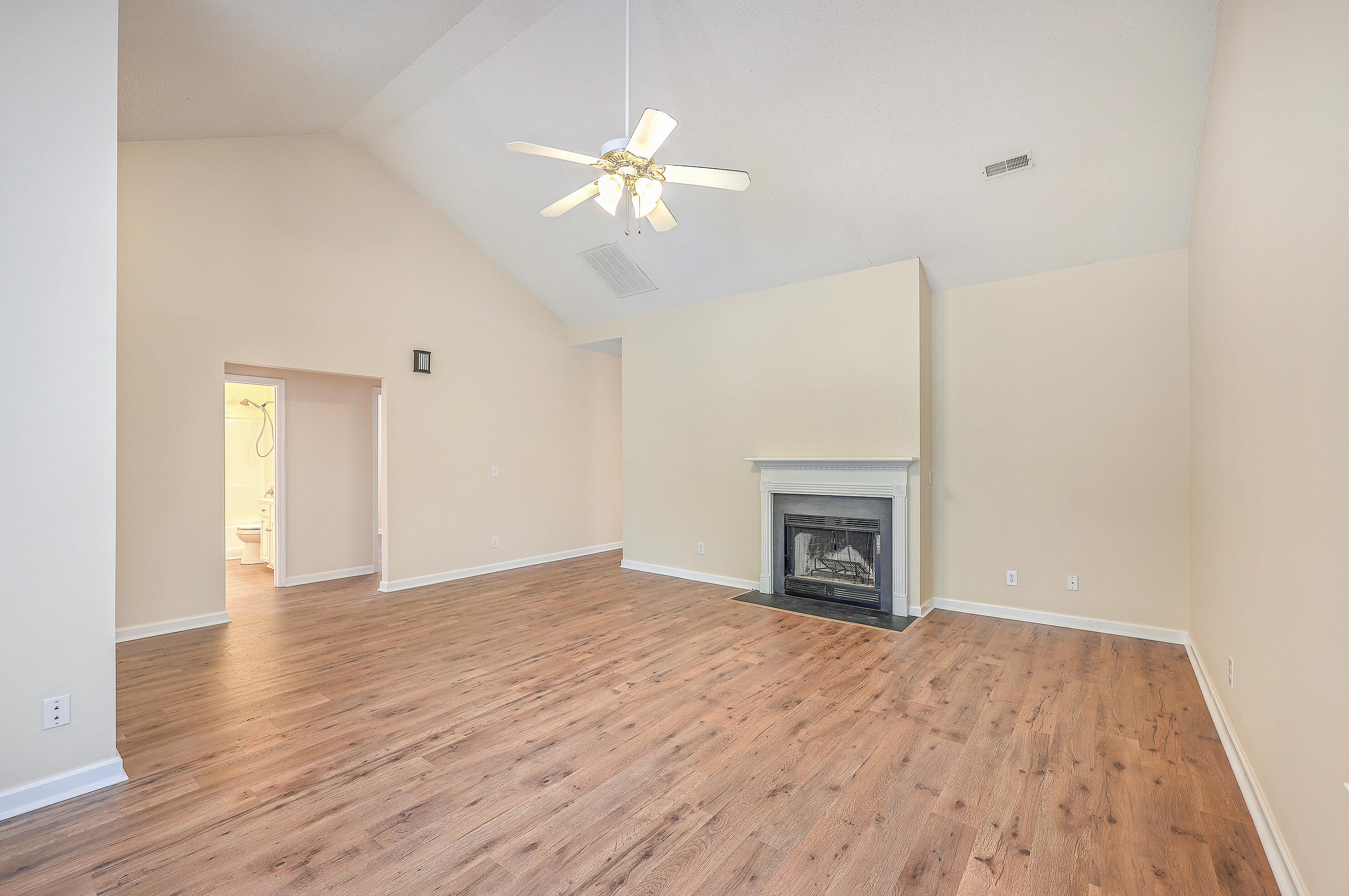 195 Fox Squirrel Run