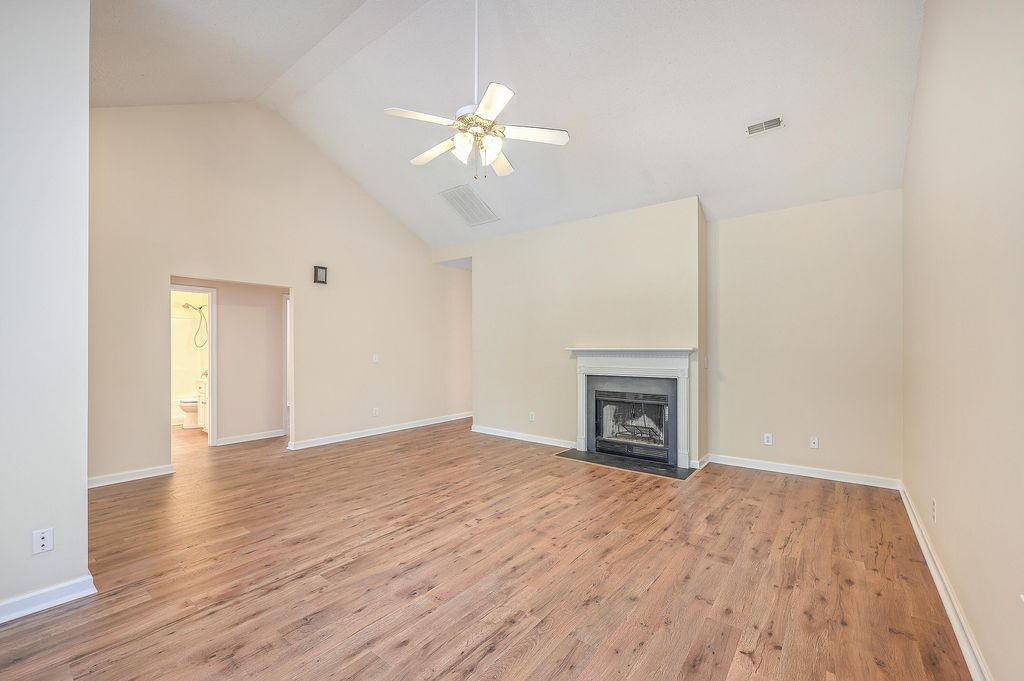 Photo of 195 Fox Squirrel Run, Summerville, SC 29483 (MLS # 26005088)