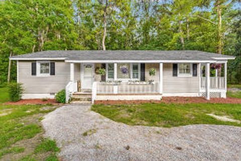 Photo of 259 Temple Road, Ridgeville, SC 29472 (MLS # 26008872)