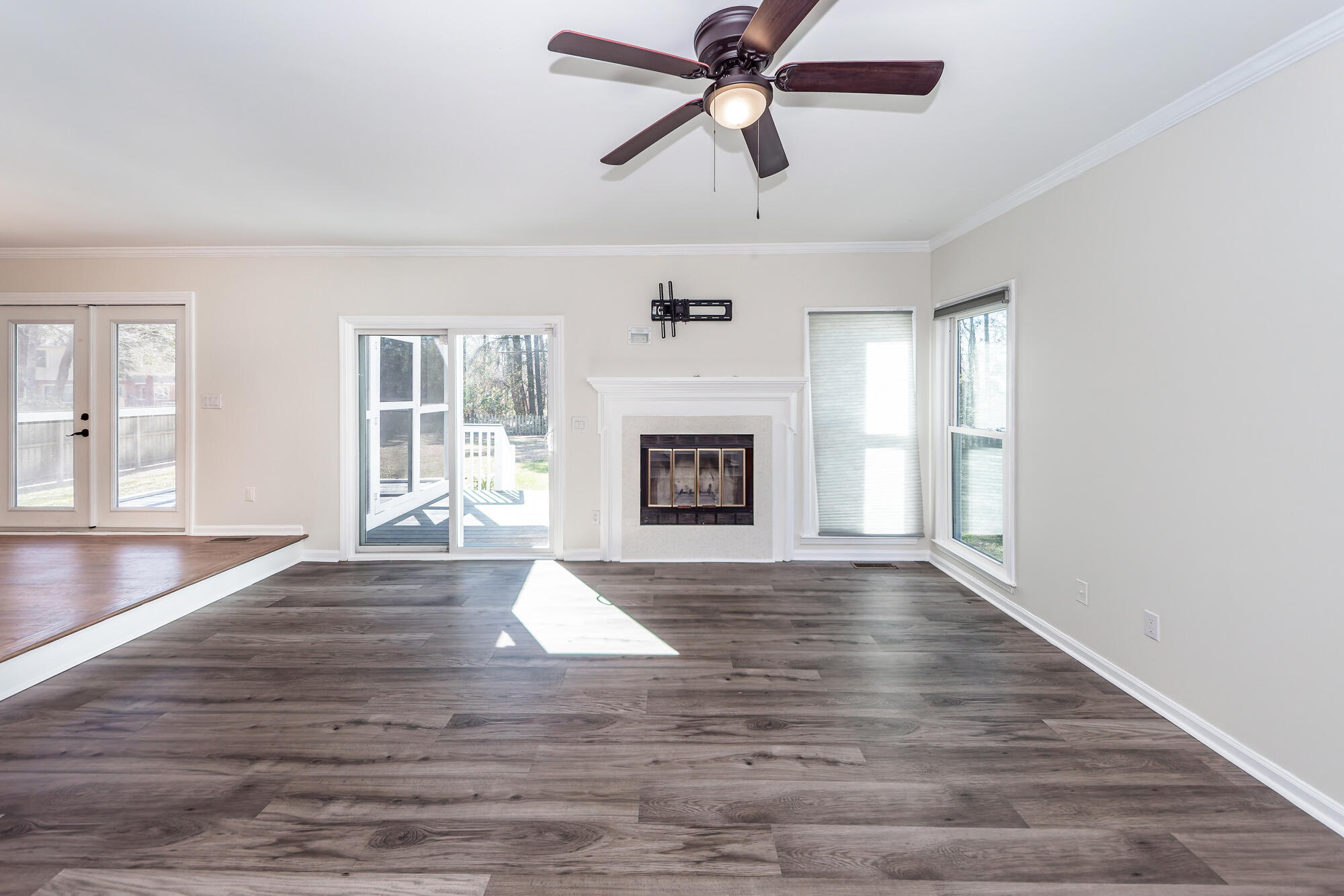 232 Knightsbridge Drive