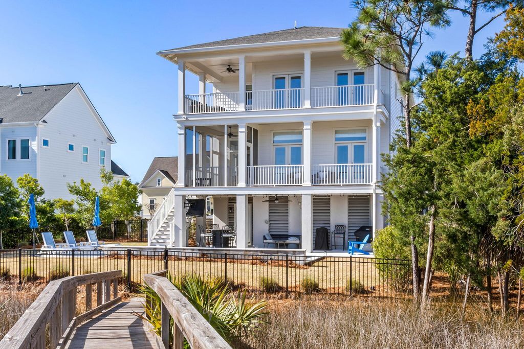 Photo of 2922 River Vista Way, Mount Pleasant, SC 29466 (MLS # 26008176)