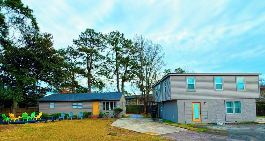 Photo of 621 Skylark Drive, Charleston, SC 29407 (MLS # 26010991)