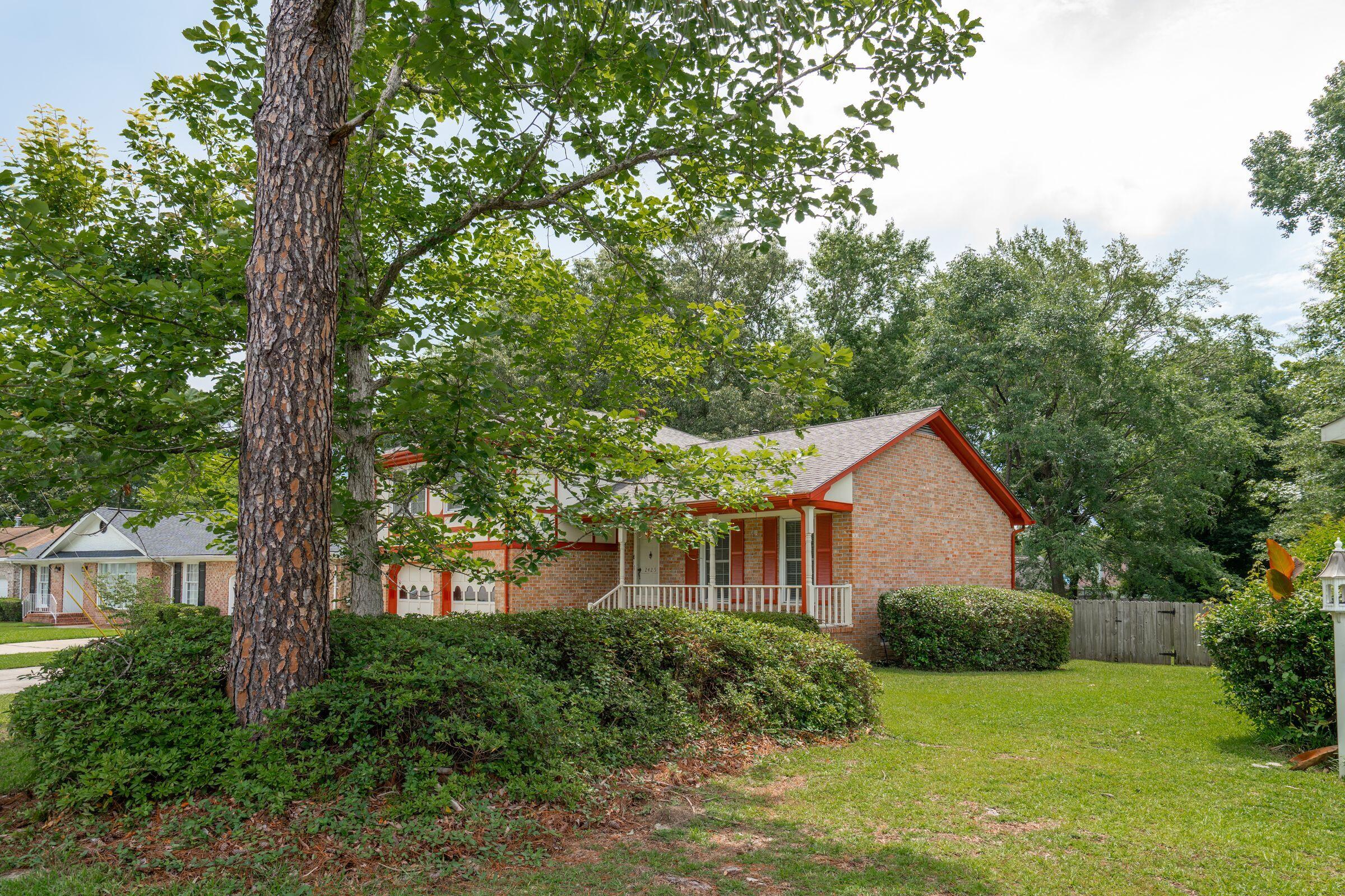 2425 Vistavia Road