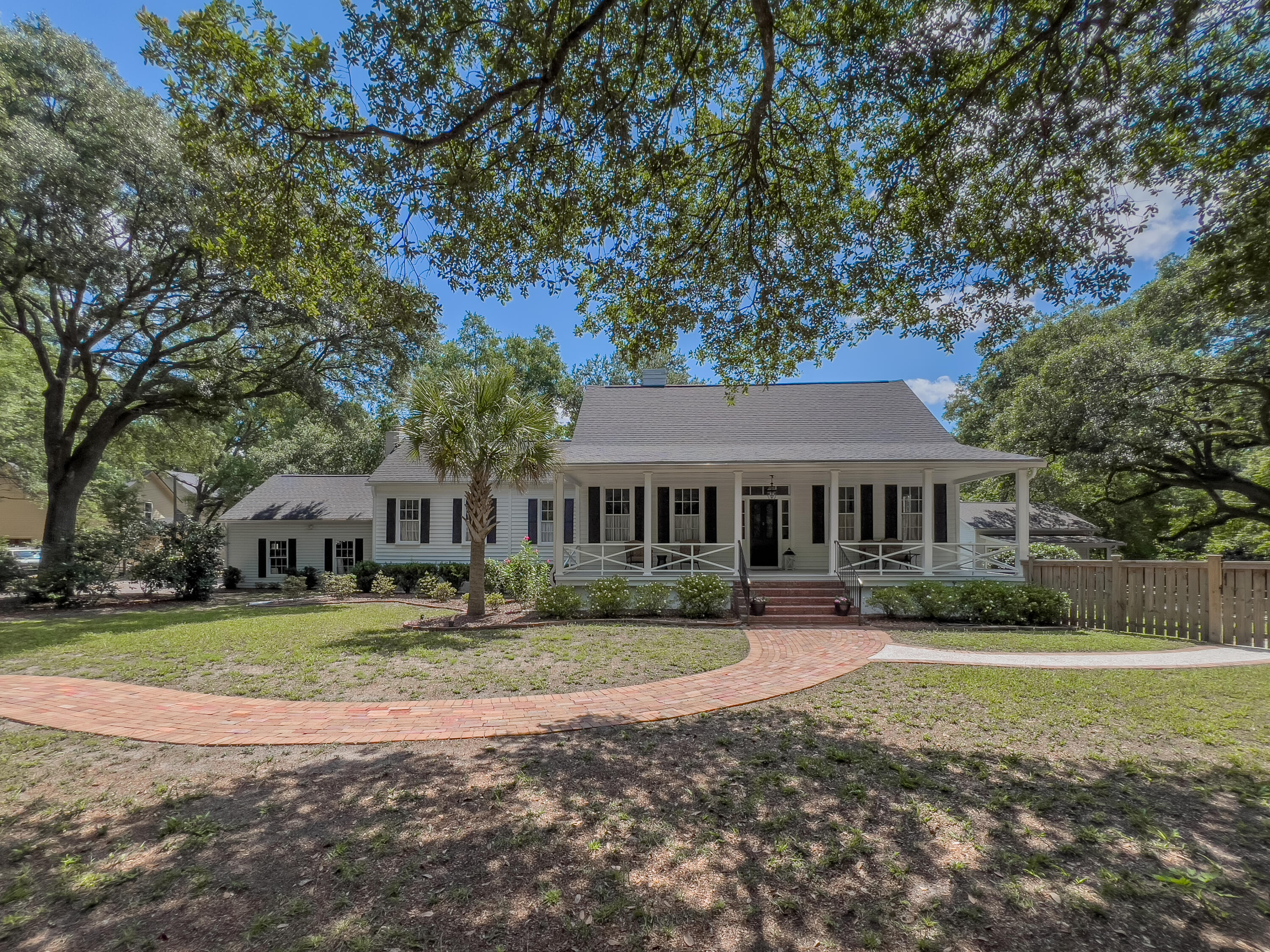 View Summerville, SC 29483 condo