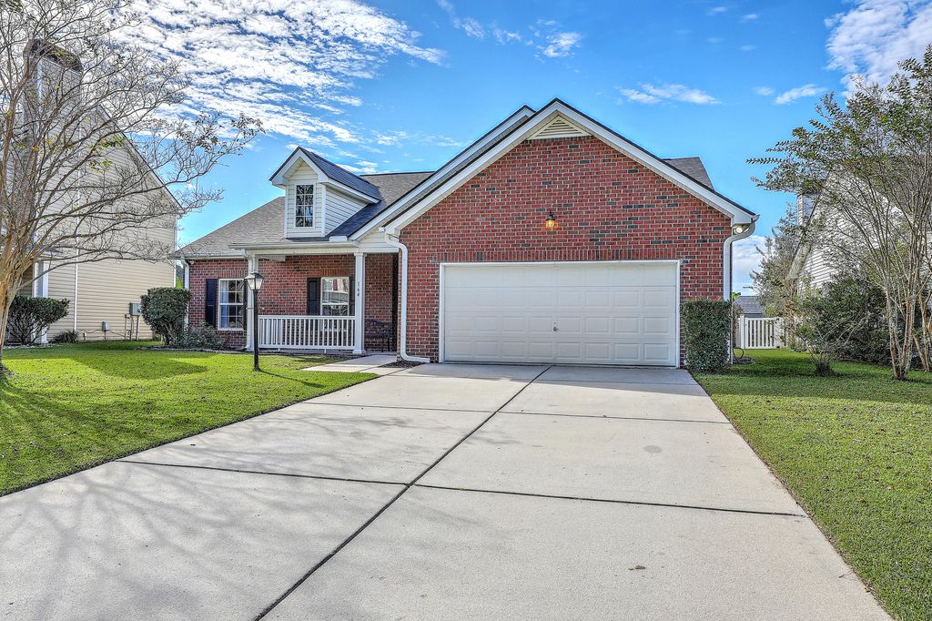 Photo of 164 Cableswynd Way, Summerville, SC 29485 (MLS # 25026771)