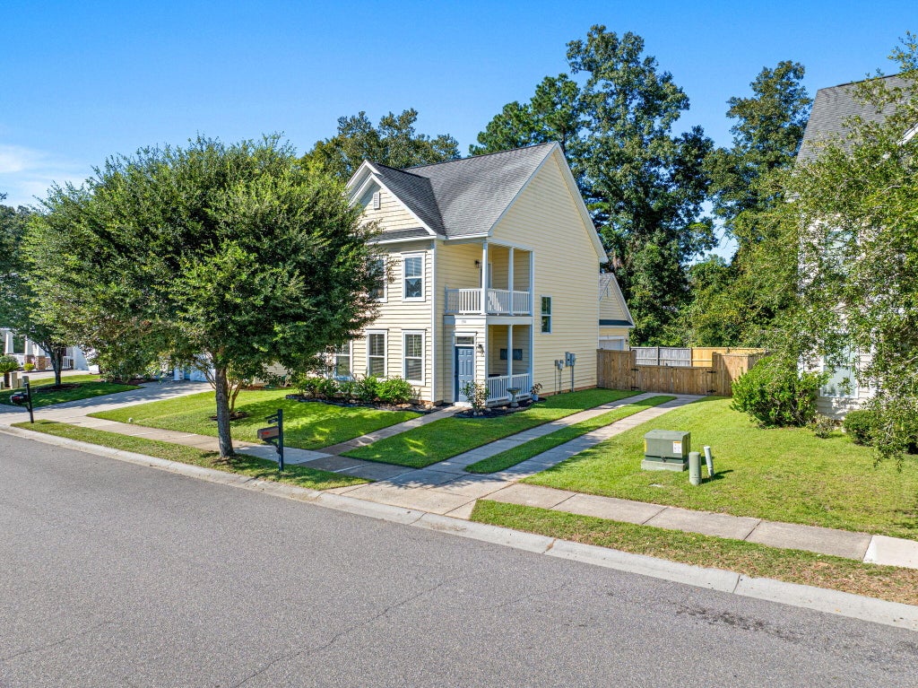 Photo of 156 Pavilion Street, Summerville, SC 29483 (MLS # 26027275)