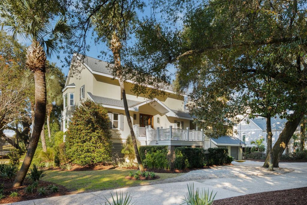 Photo of 0 Morgan Pl Drive, Isle of Palms, SC 29451 (MLS # 25032433)