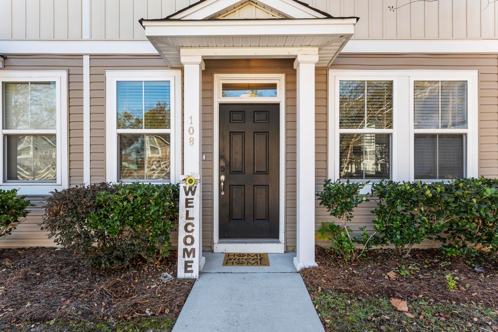 Photo of 108 Alston Street, Summerville, SC 29483 (MLS # 25031032)