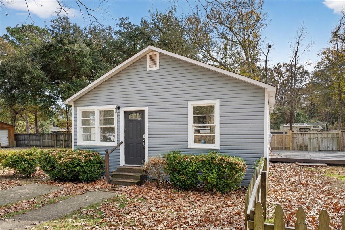 2004 Valnore Road