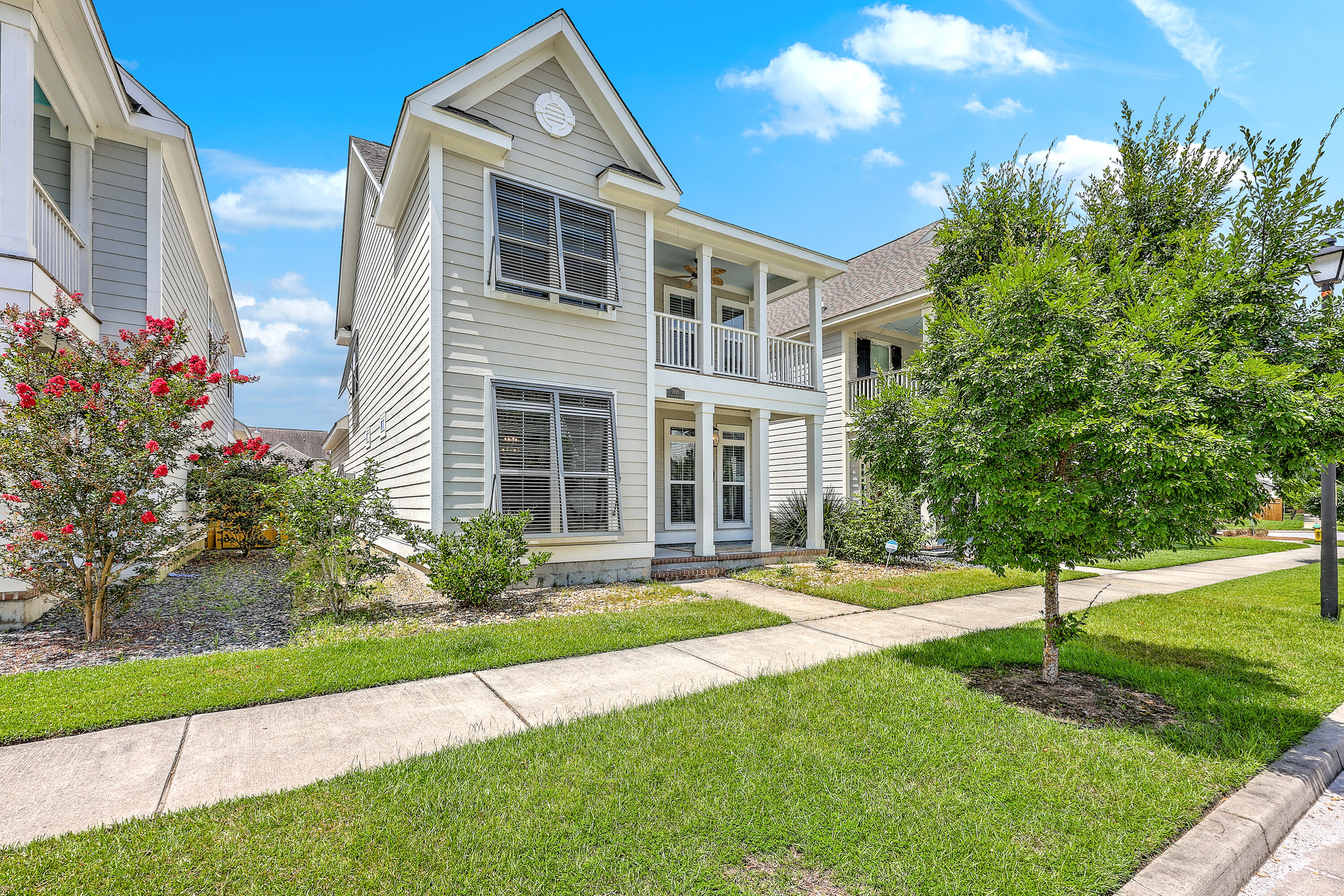 1695 Sparkleberry Lane