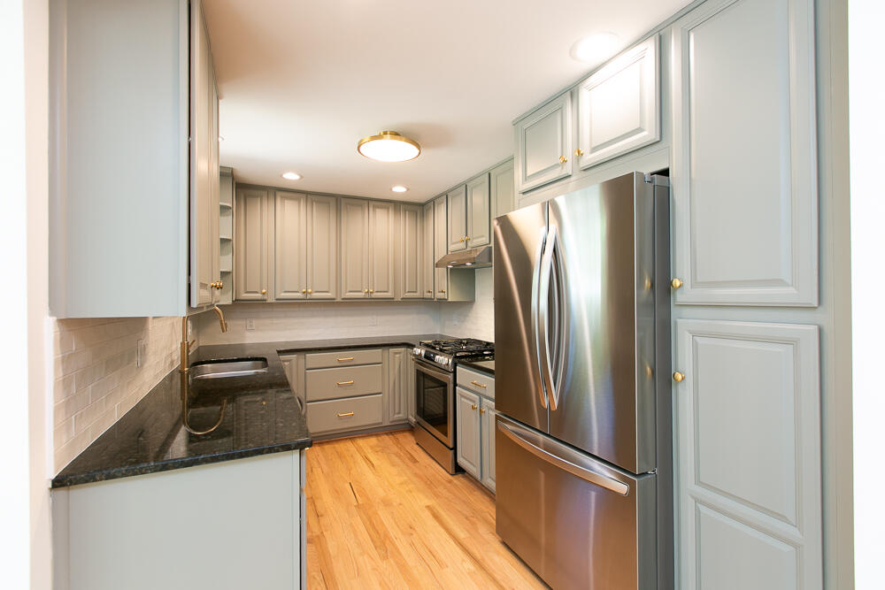 2136 Parkway Drive