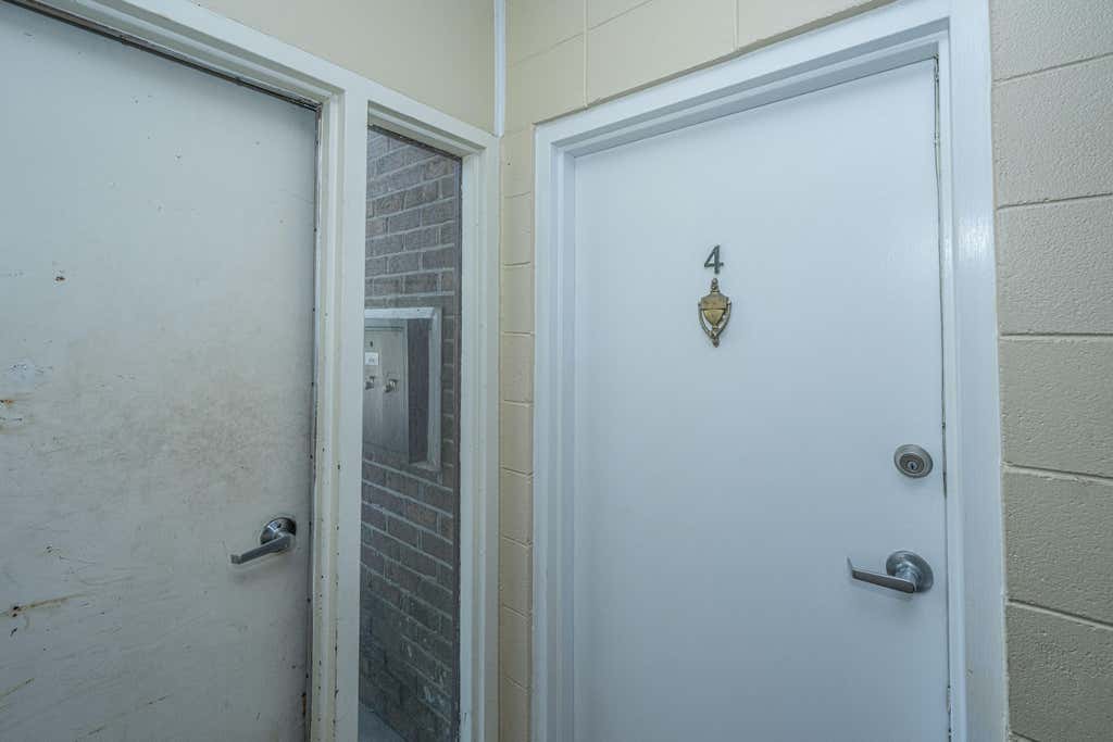 Photo of 753 Ashdale Drive #Apt 4, Charleston, SC 29407 (MLS # 26023672)
