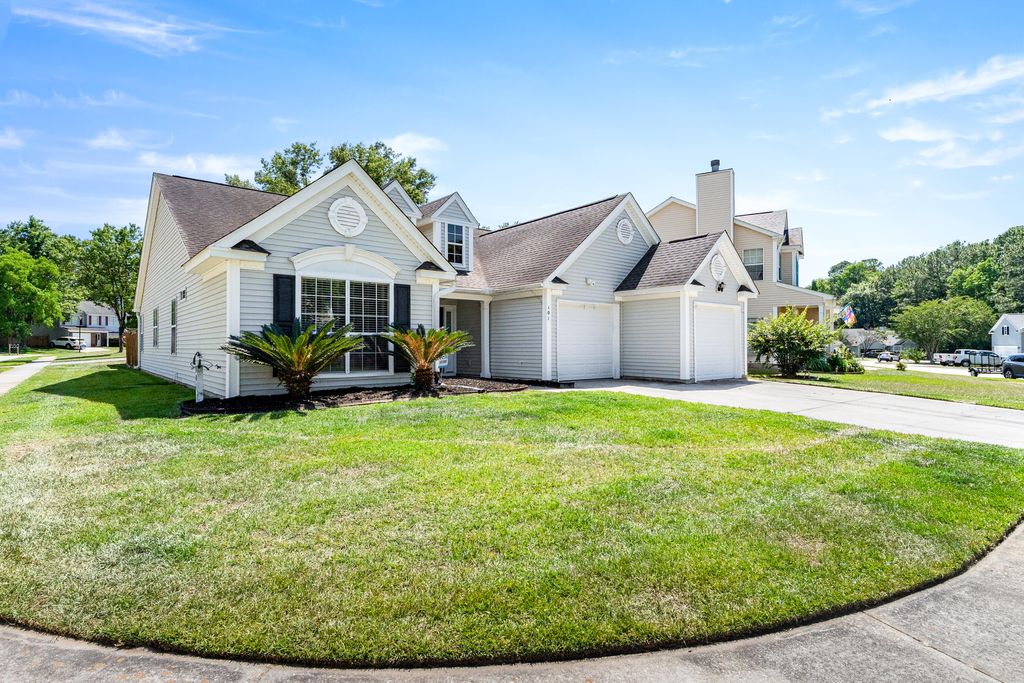 Photo of 101 Lindenwood Court, Goose Creek, SC 29445 (MLS # 26014981)