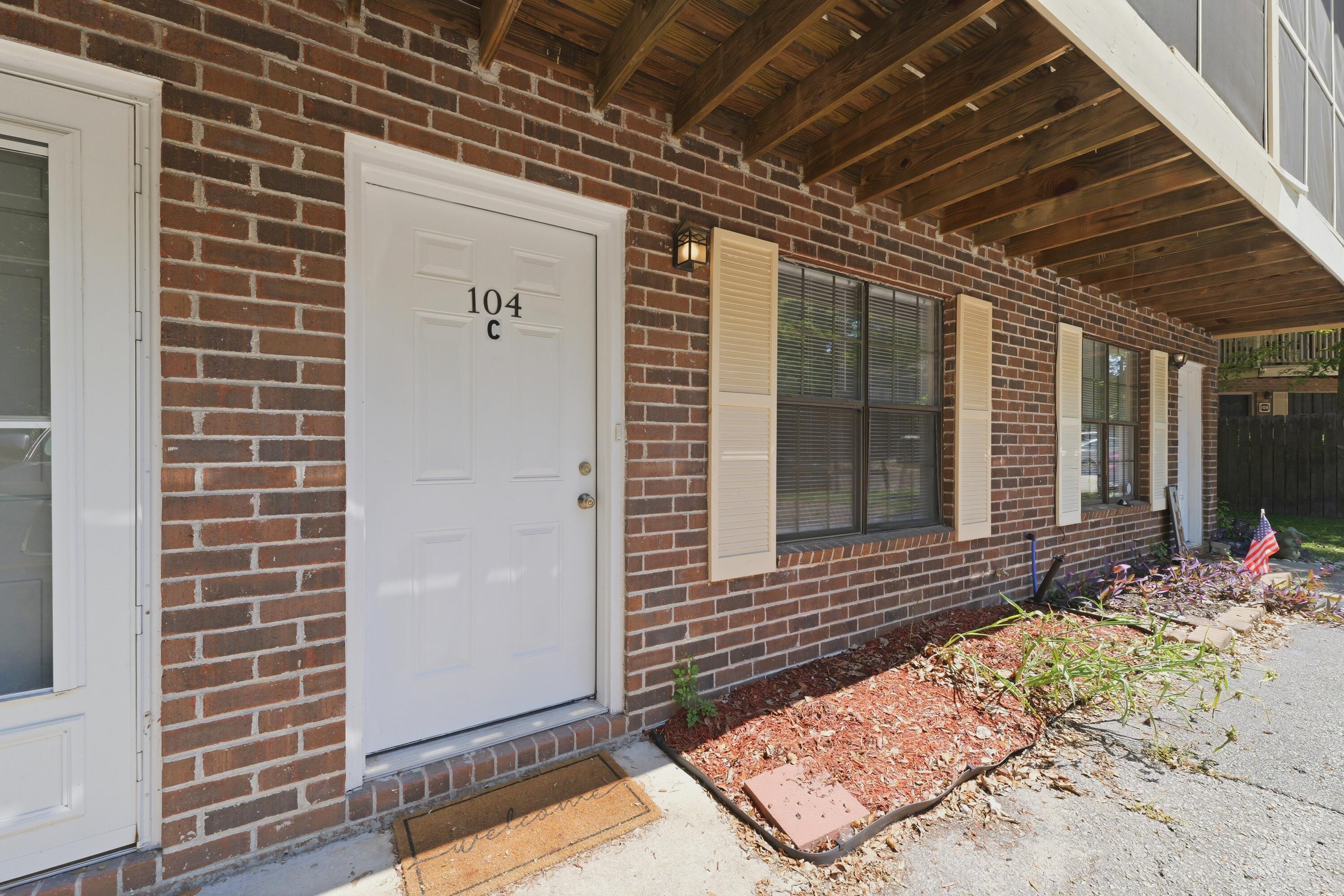 104 Muir Court Apt C