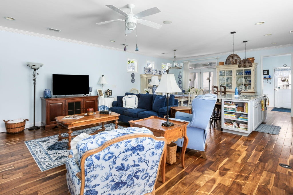 Photo of 1001 Ashley Garden Boulevard, Charleston, SC 29414 (MLS # 26029443)
