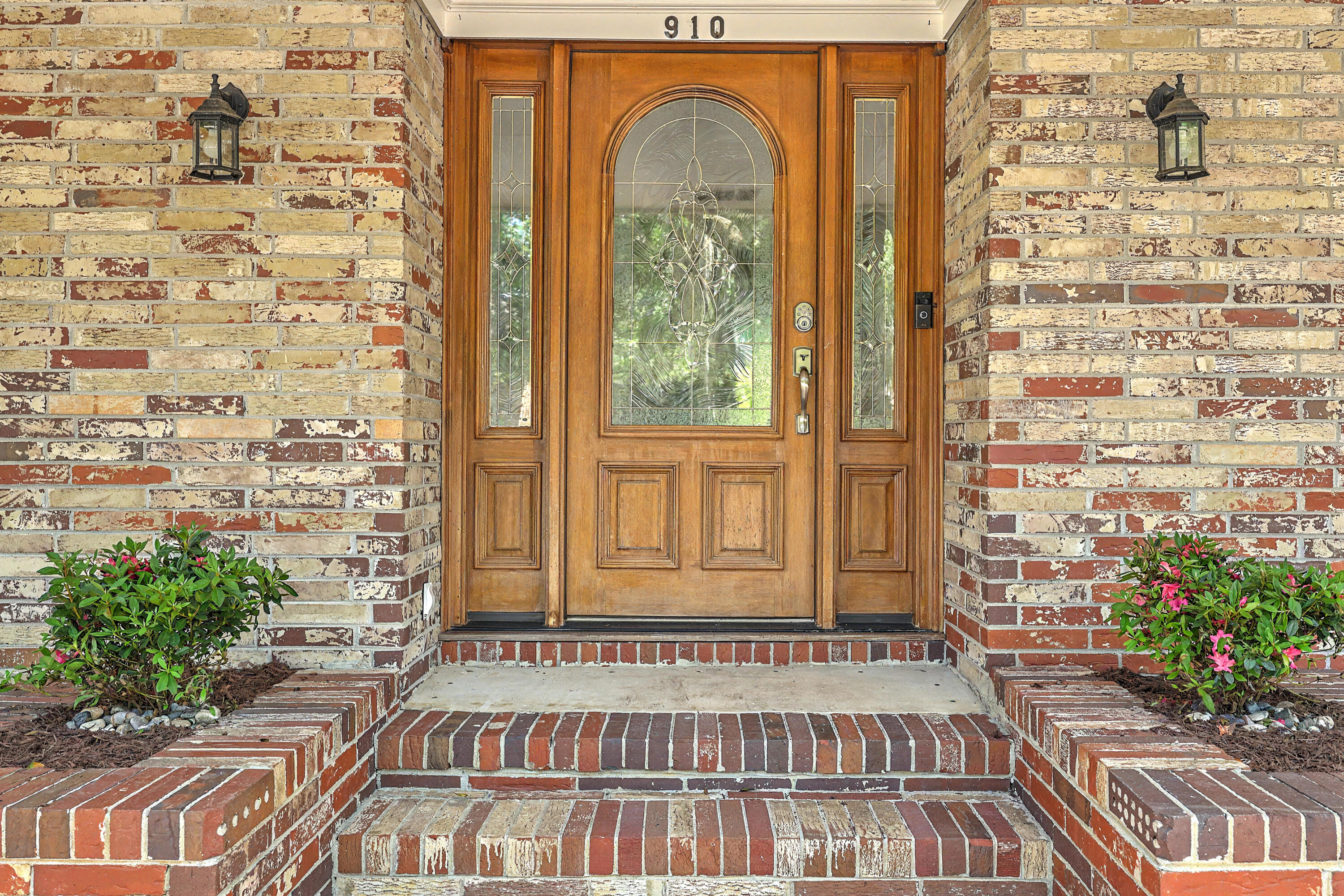 910 Regatta Road