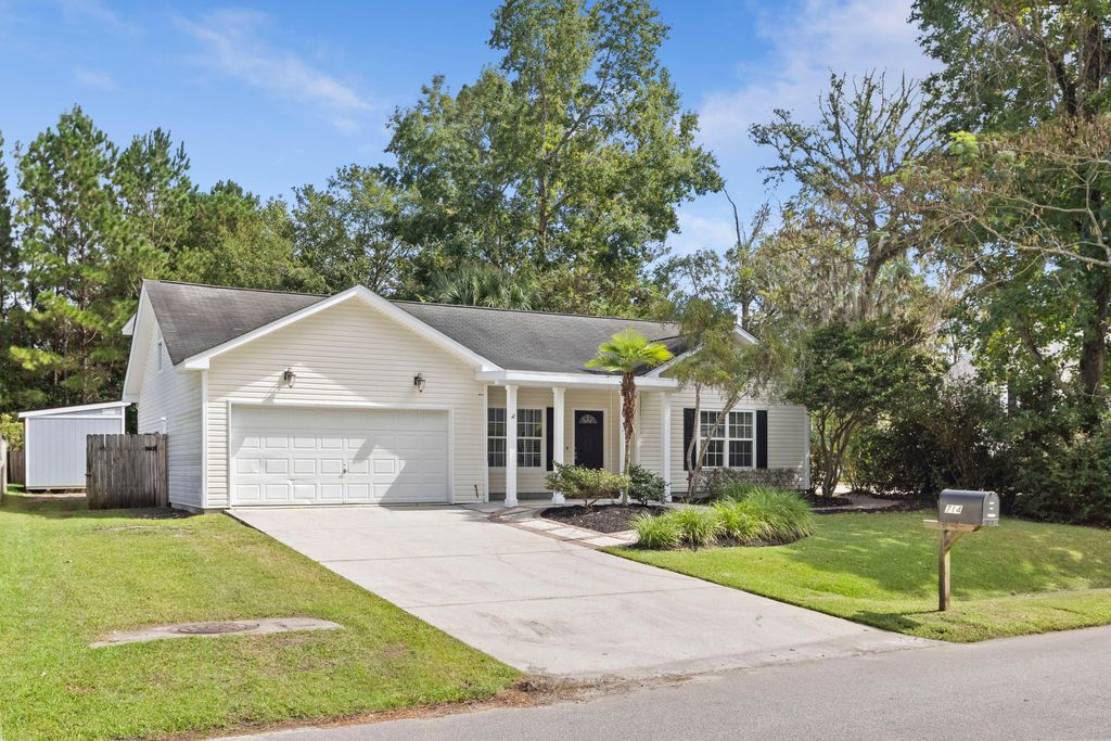 Photo of 714 Ponderosa Drive, Charleston, SC 29414 (MLS # 25027171)