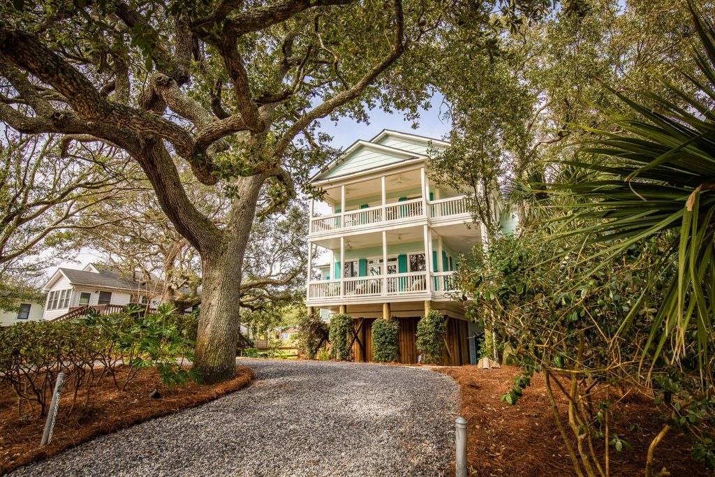 Photo of 406 E Ashley Avenue, Folly Beach, SC 29439 (MLS # 25028366)
