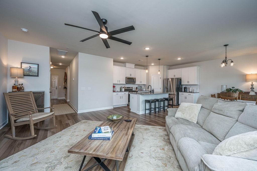 Photo of 415 Navona Drive, Summerville, SC 29486 (MLS # 26006153)