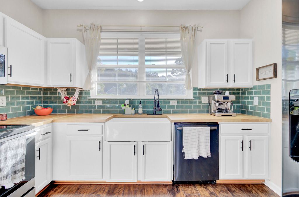 Photo of 8955 Planters Row Lane, Summerville, SC 29485 (MLS # 25027263)