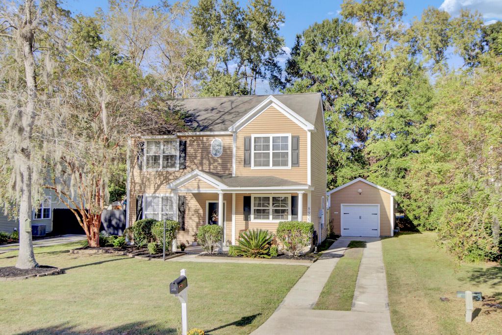 Photo of 8955 Planters Row Lane, Summerville, SC 29485 (MLS # 25027263)