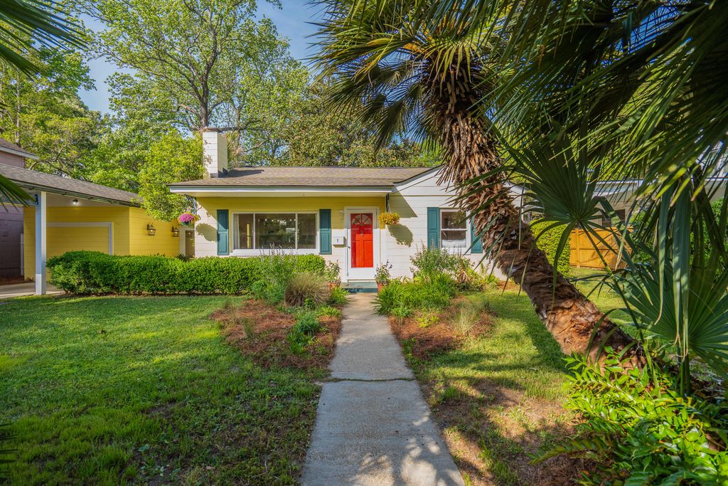 Photo of 1 Peeks Pike Pike, Charleston, SC 29407 (MLS # 26009911)