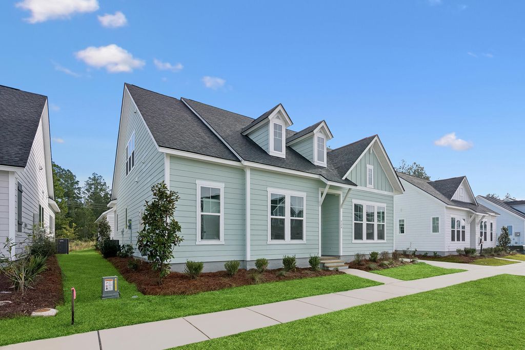 Photo of 324 Trailmore Lane, Summerville, SC 29486 (MLS # 25014005)