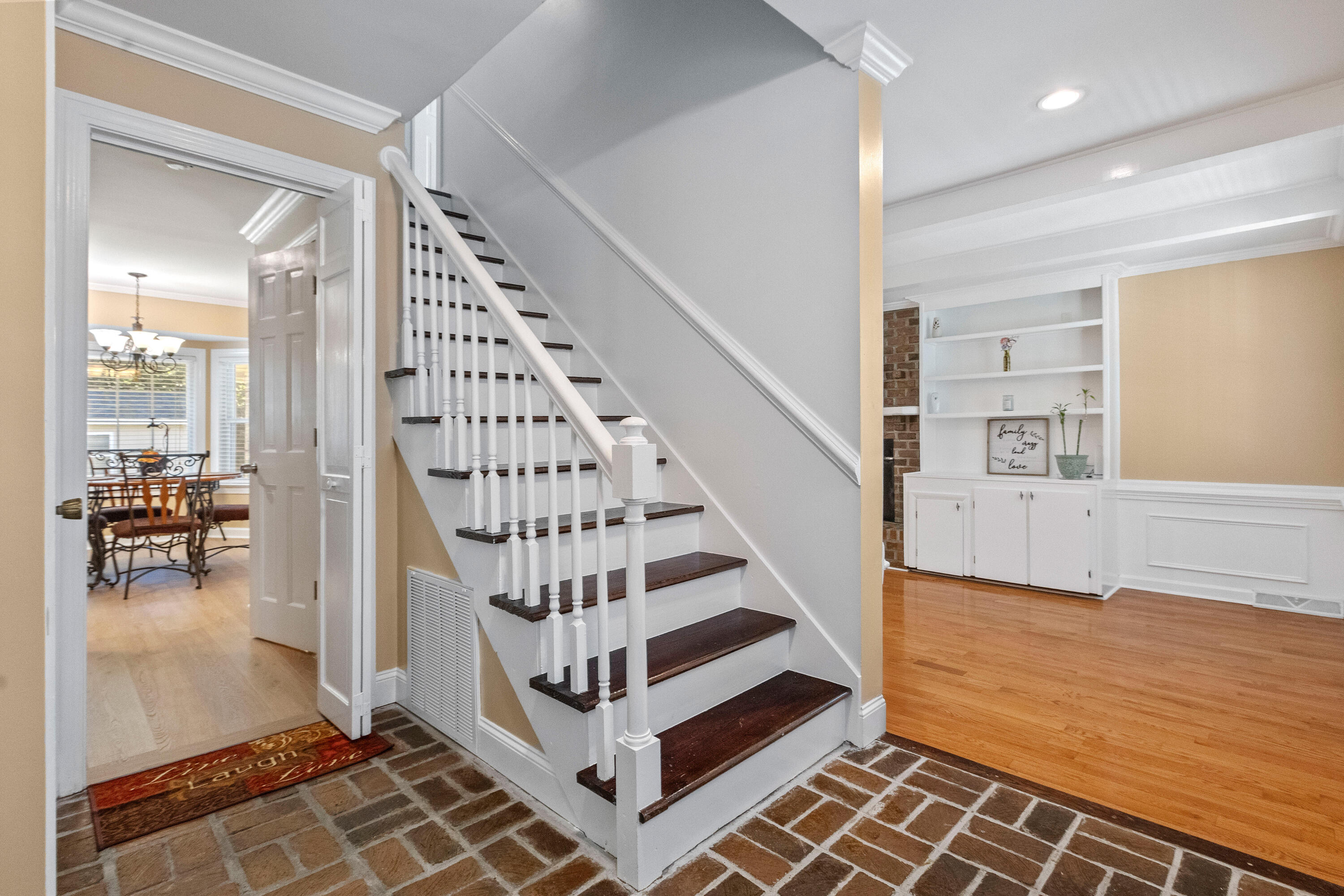 946 Melrose Drive Drive