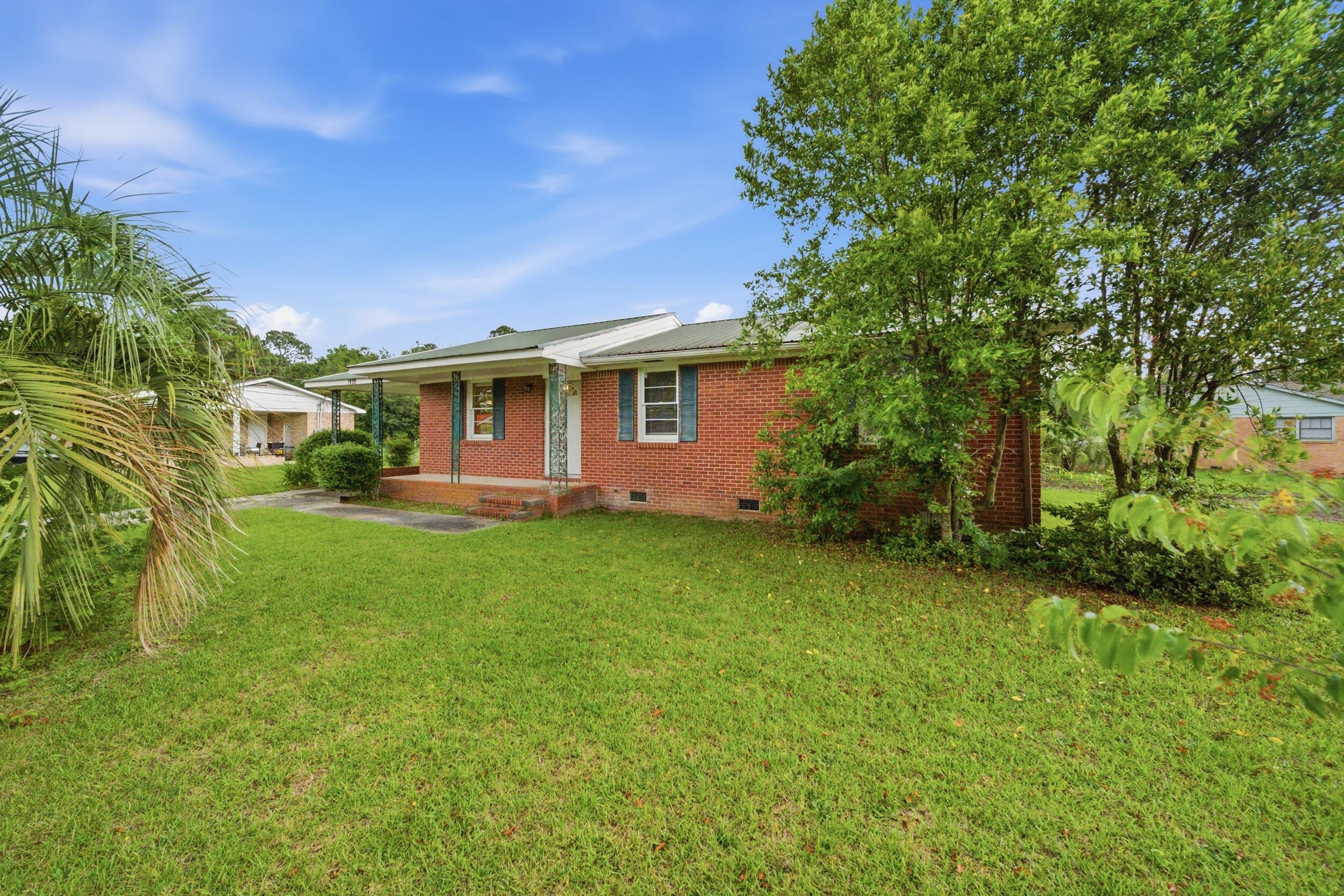 1828 Dellwood Drive