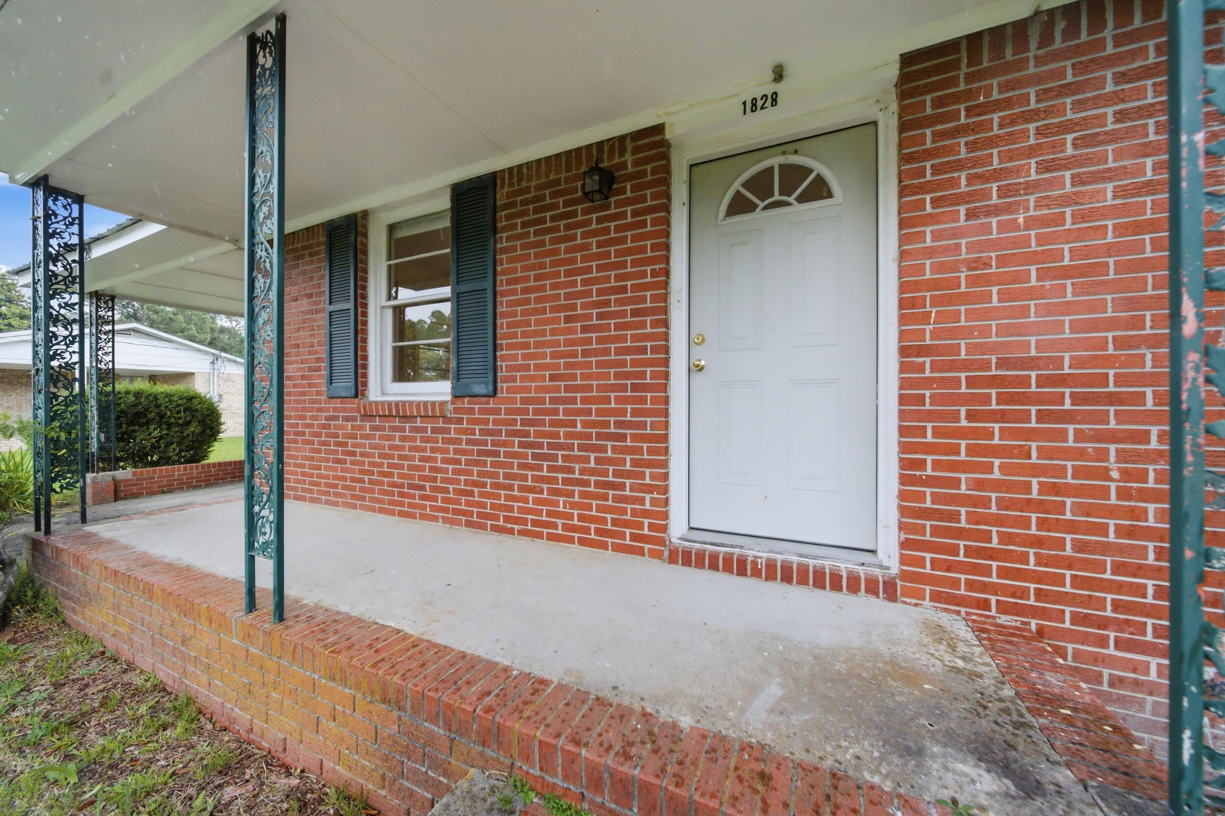 1828 Dellwood Drive