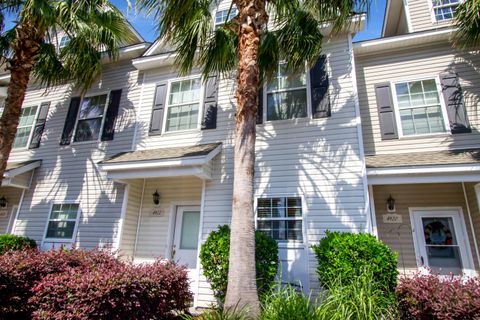 A home in North Charleston