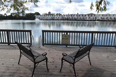 A home in North Charleston