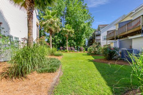 A home in North Charleston