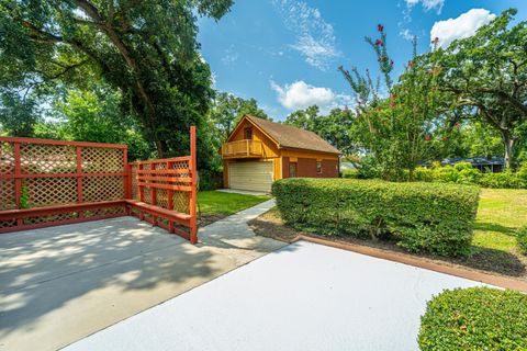 A home in North Charleston