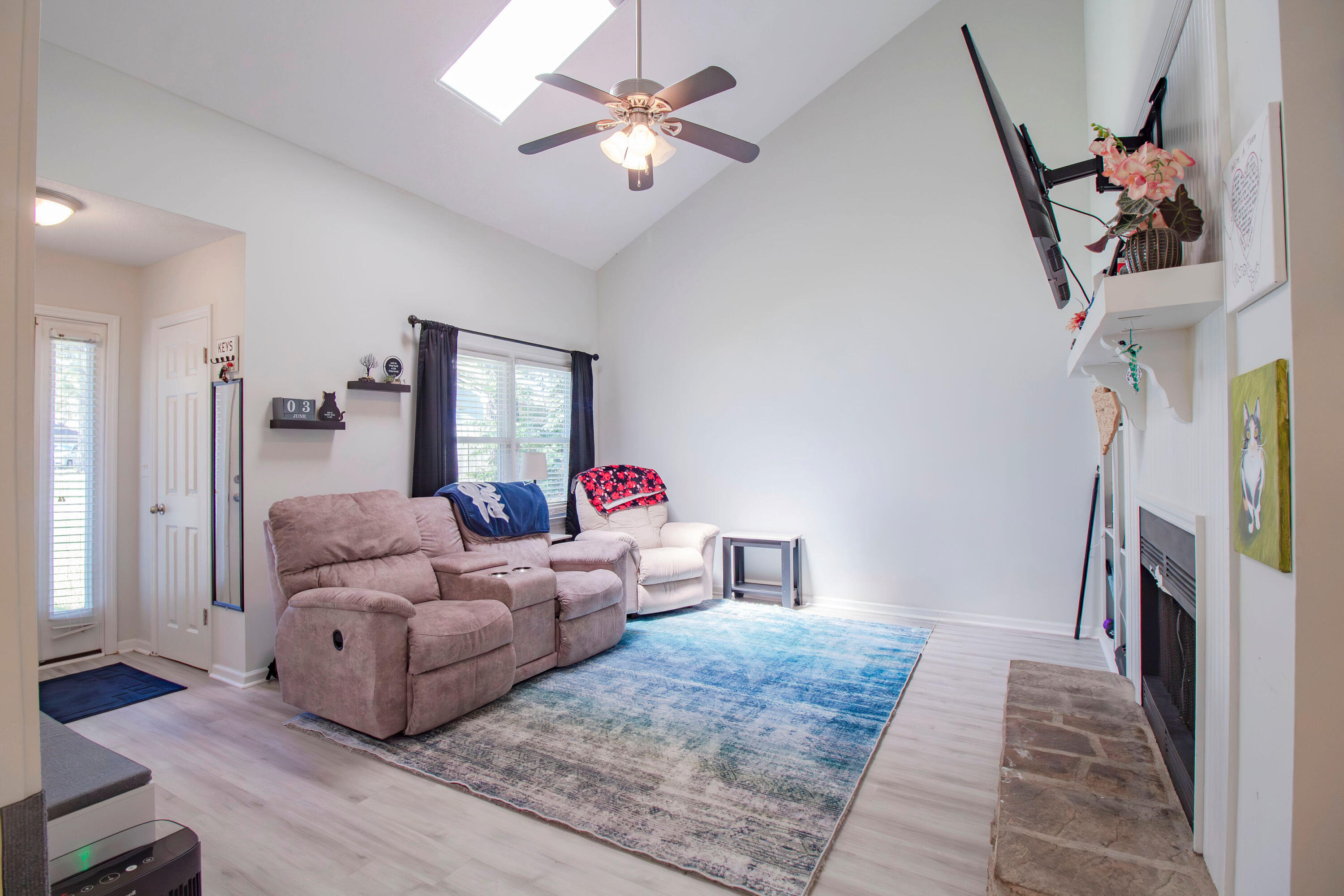 107 White Water Court