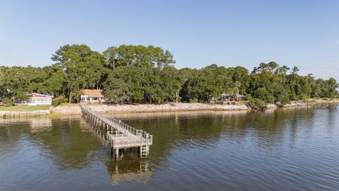 A home in Ladys Island